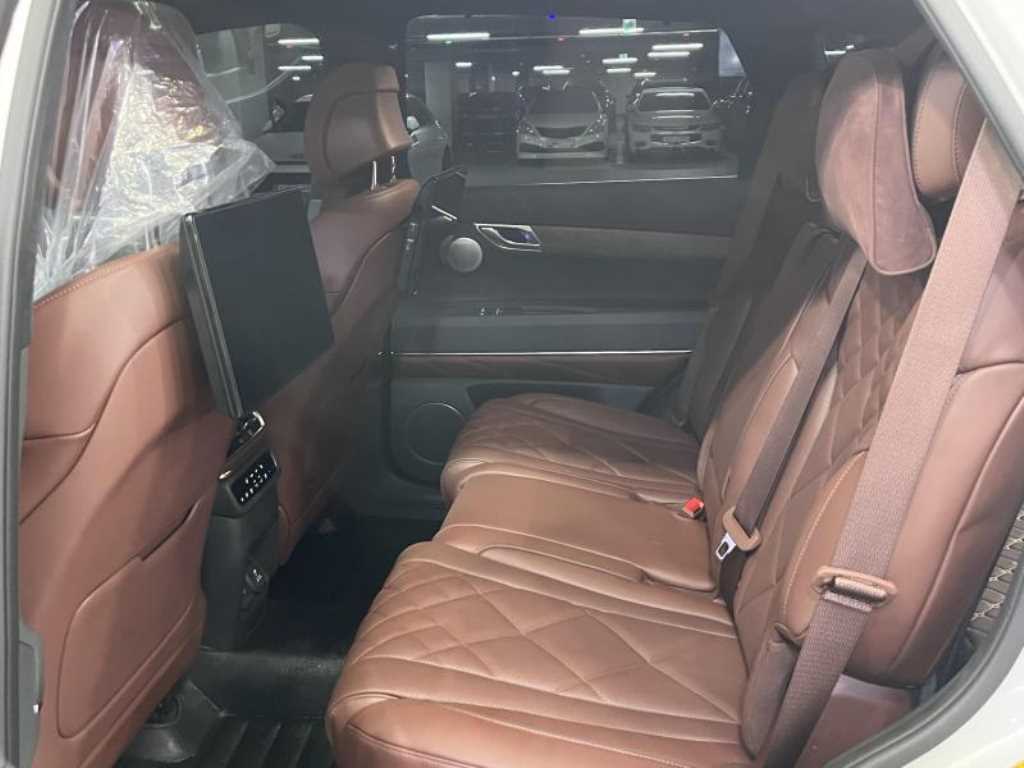 Genesis GV80 - Vista 7