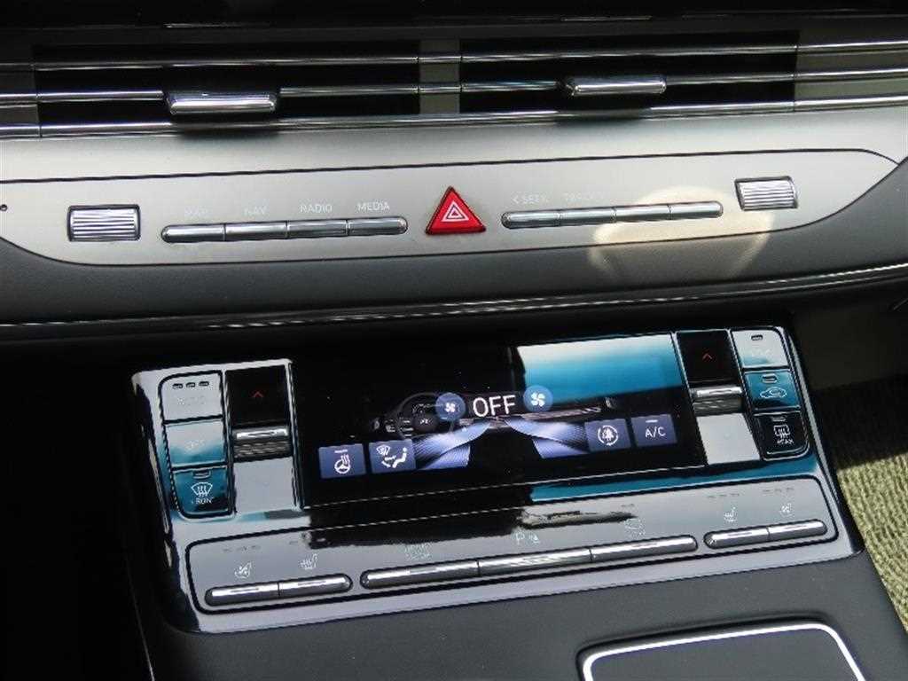 HYUNDAI Grandeur - Vista 7