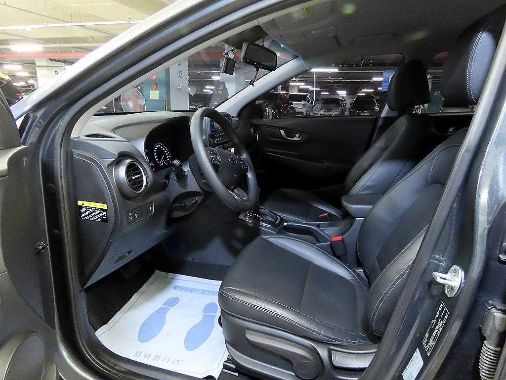 HYUNDAI Kona - Vista 6