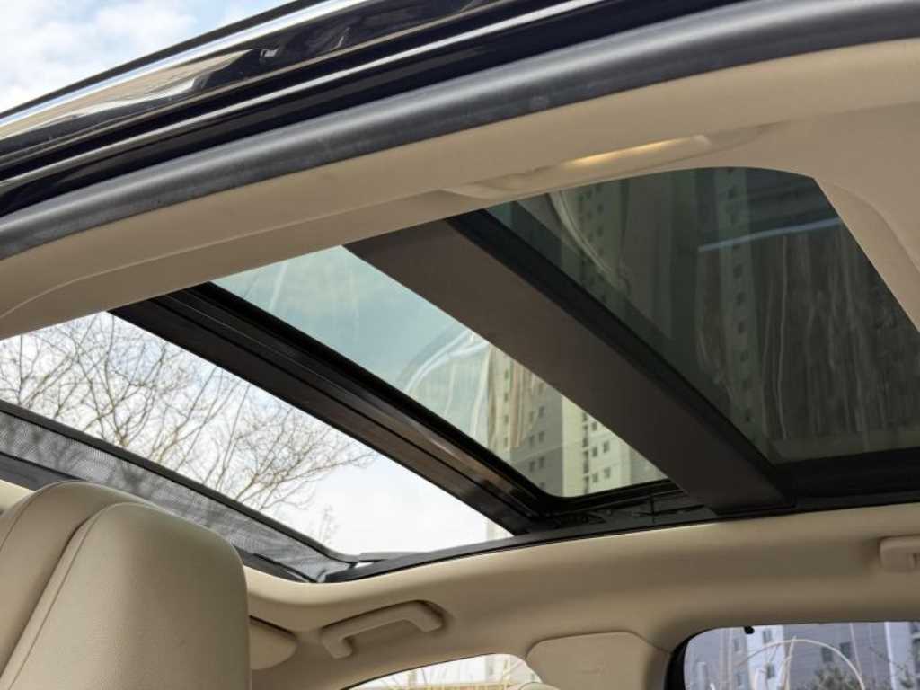 Lincoln Continental - Vista 11