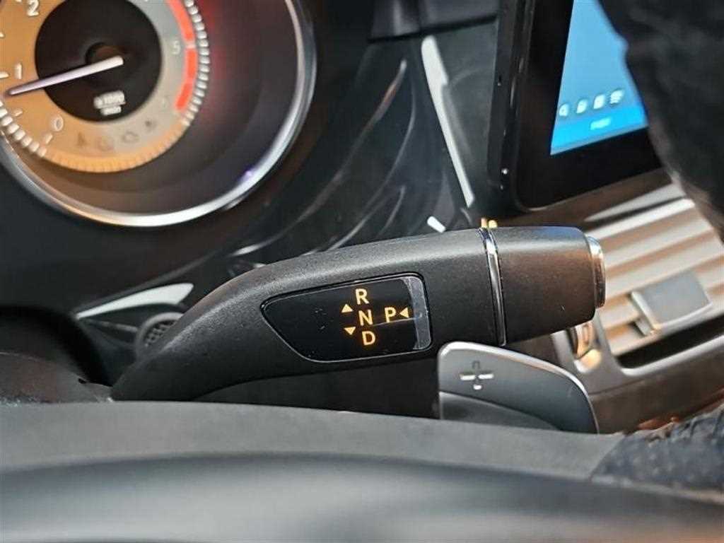 Mercedes Benz CLS Class - Vista 8