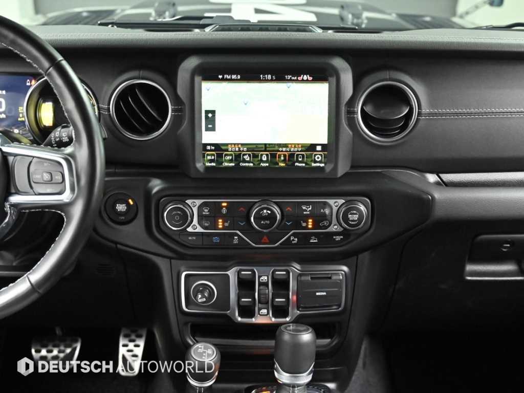 Jeep Wrangler 2022 Negro - Importación desde Corea - HF Imports Iquique - Foto 14