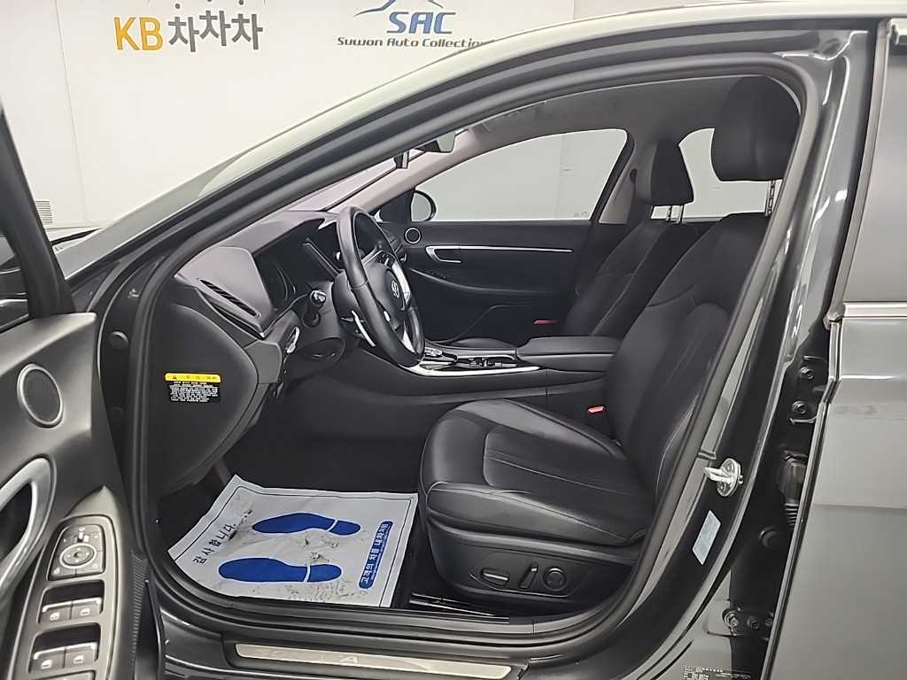 HYUNDAI Sonata - Vista 11