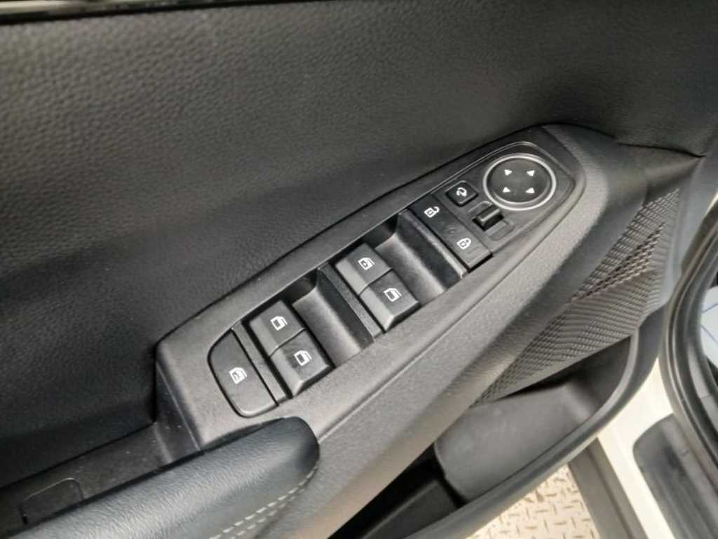 KIA Seltos - Vista 10