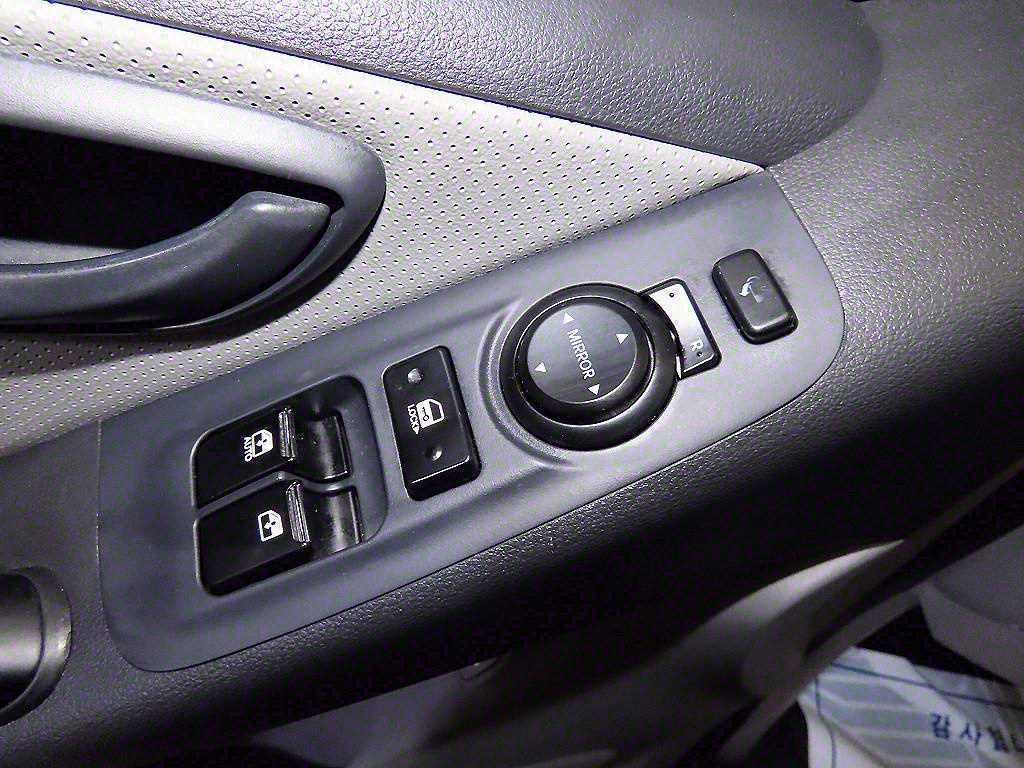 HYUNDAI Starex 2021 Gris - Importación desde Corea - HF Imports Iquique - Foto 14