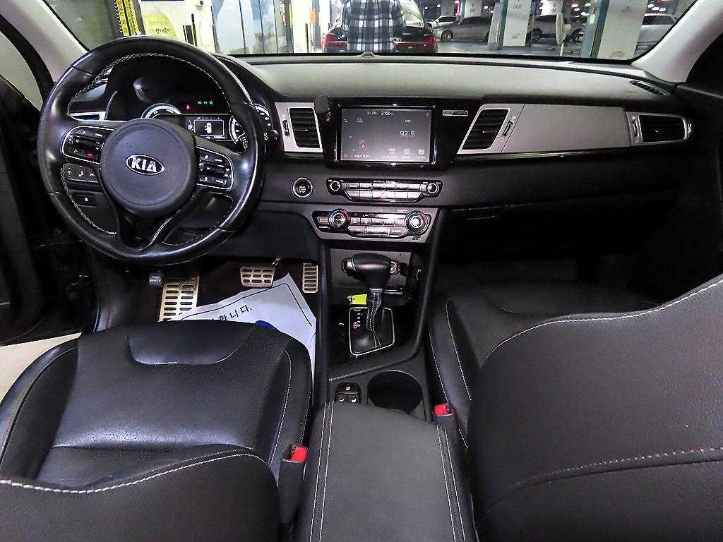 KIA Niro - Vista 10