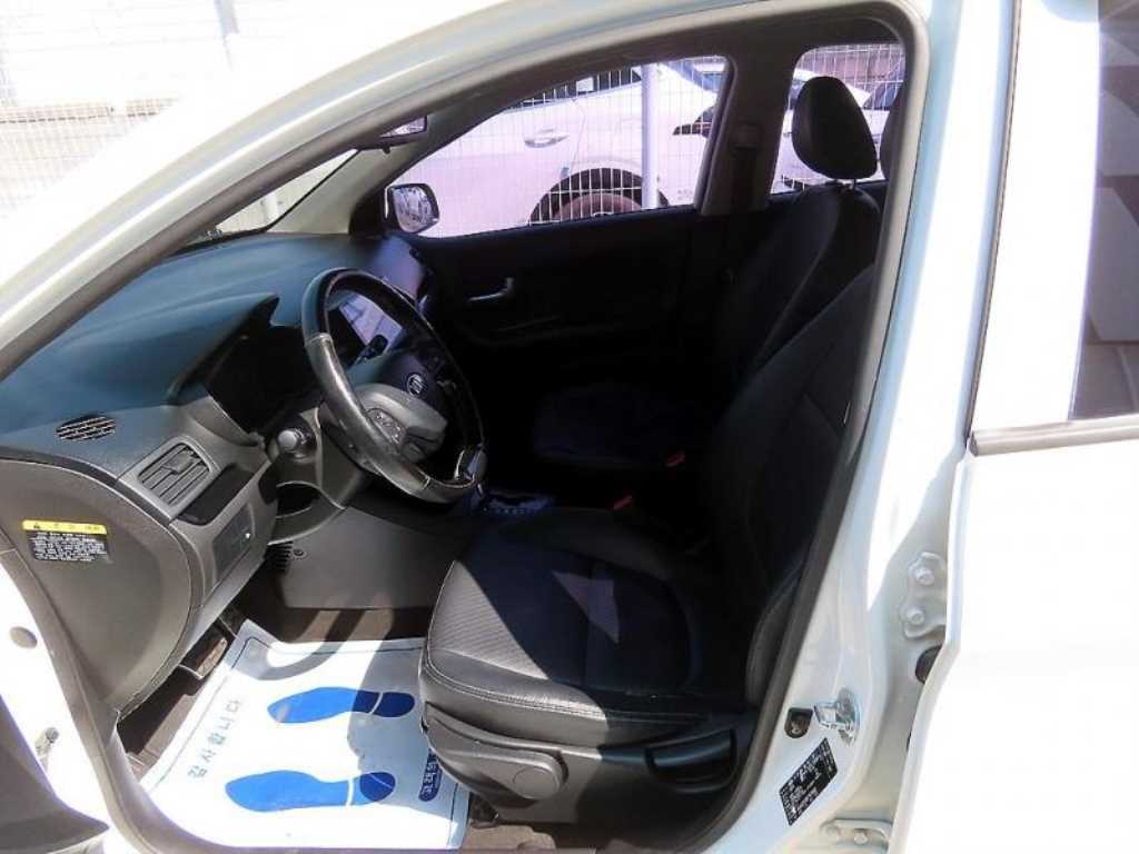 KIA Morning - Vista 5