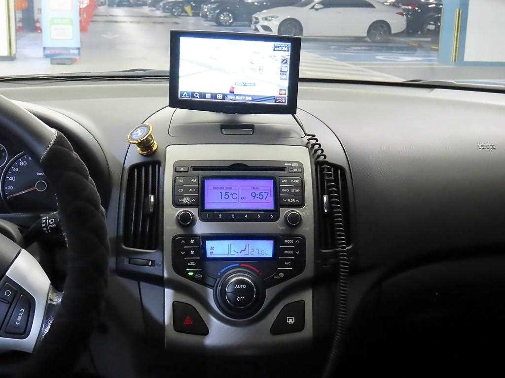 HYUNDAI i30 - Vista 11