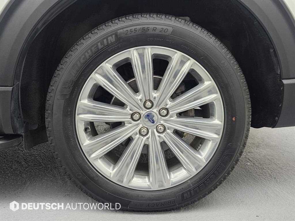 Ford Explorer - Vista 5