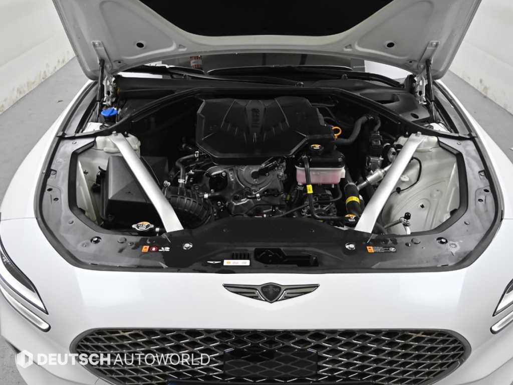 Genesis G70 - Vista 6