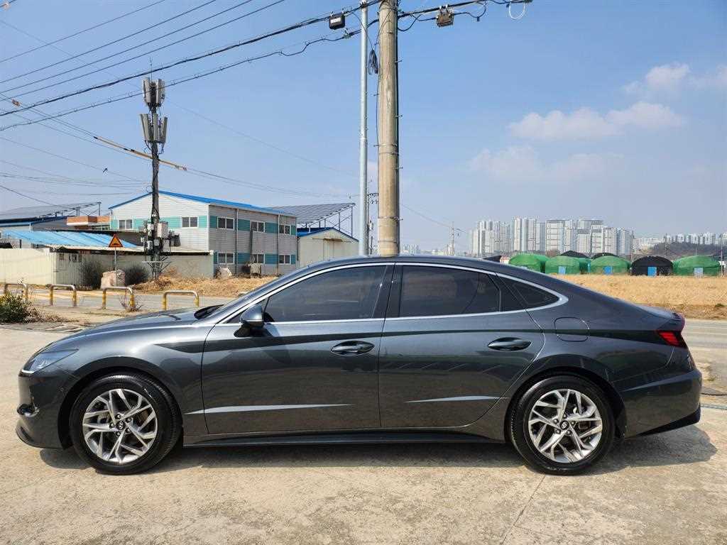 HYUNDAI Sonata - Vista 7