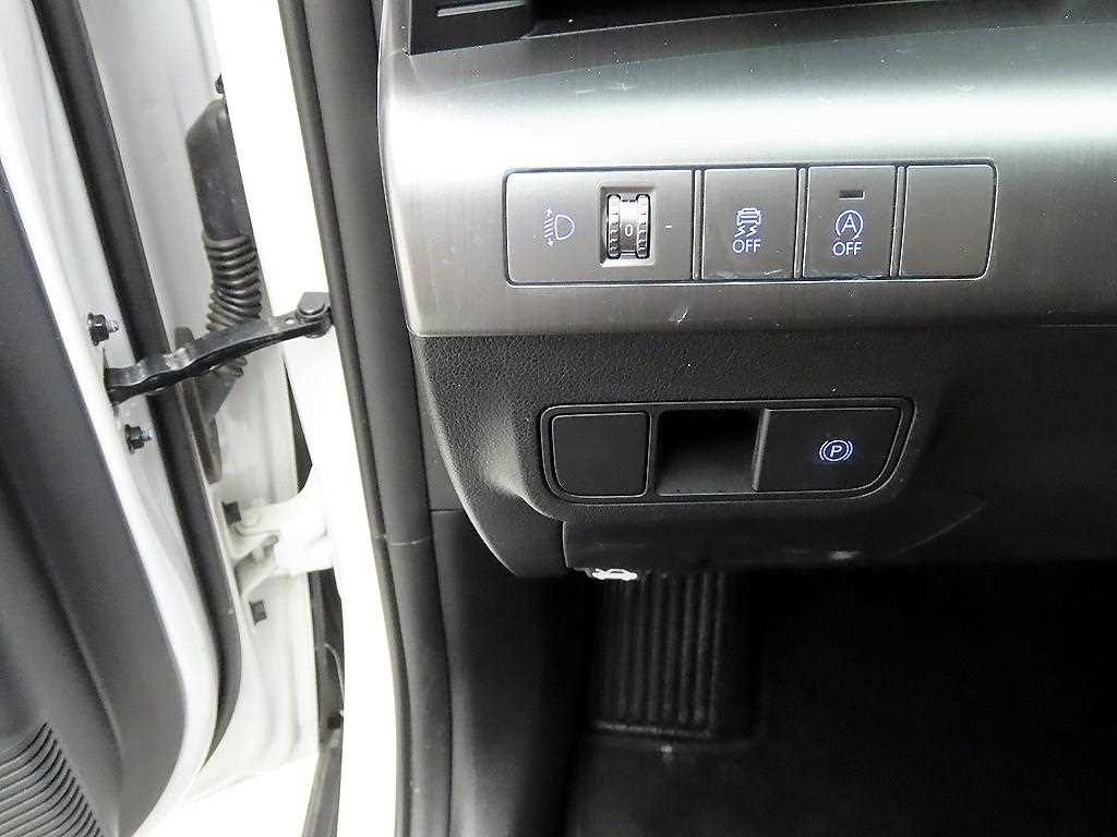 HYUNDAI Kona - Vista 12