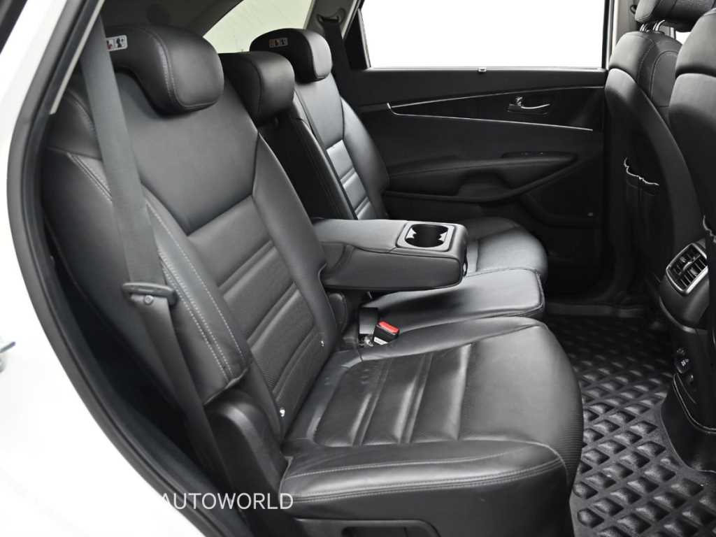 KIA Sorento - Vista 12