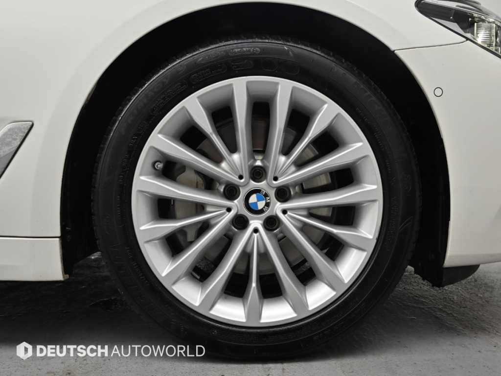 BMW 5 Series - Vista 5