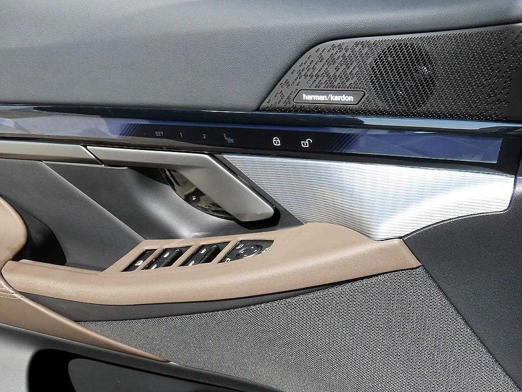 BMW 5 Series - Vista 12