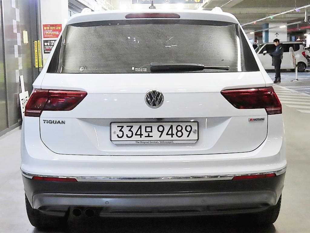 Volkswagen Tiguan - Vista 5