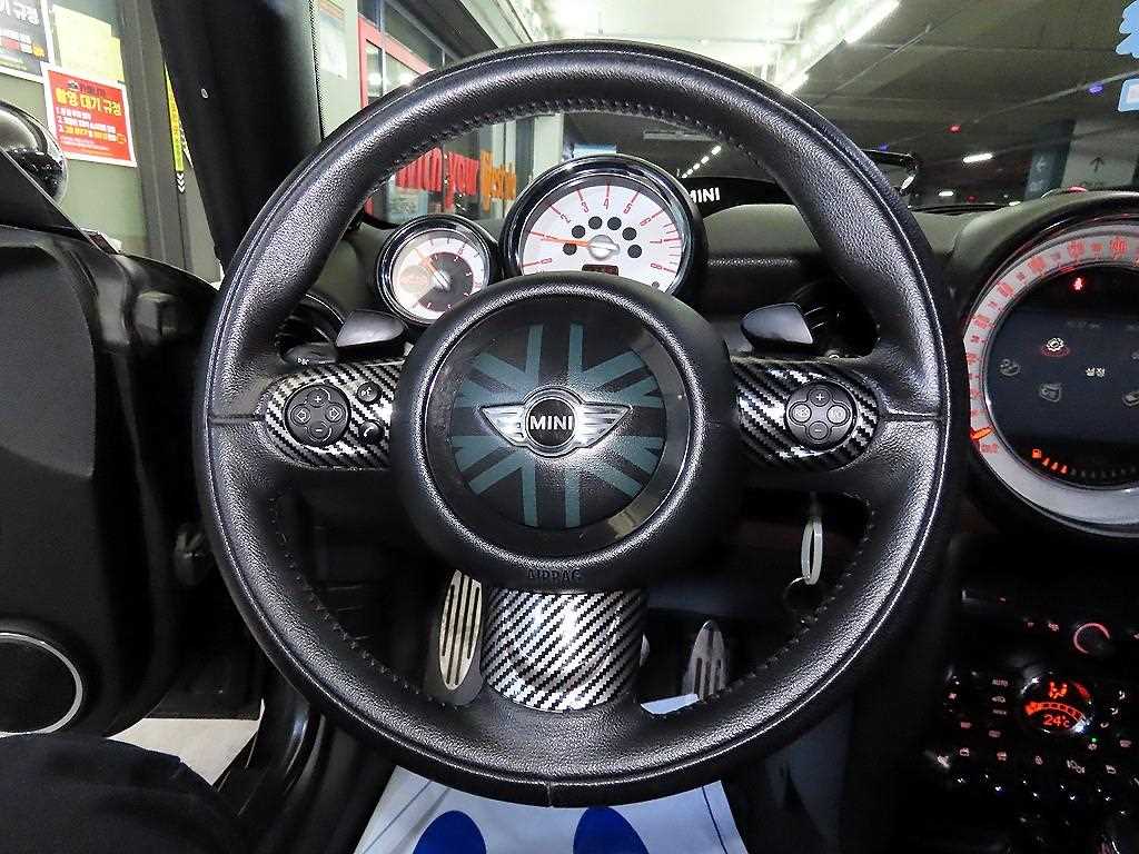 Mini Cooper Convertible - Vista 11