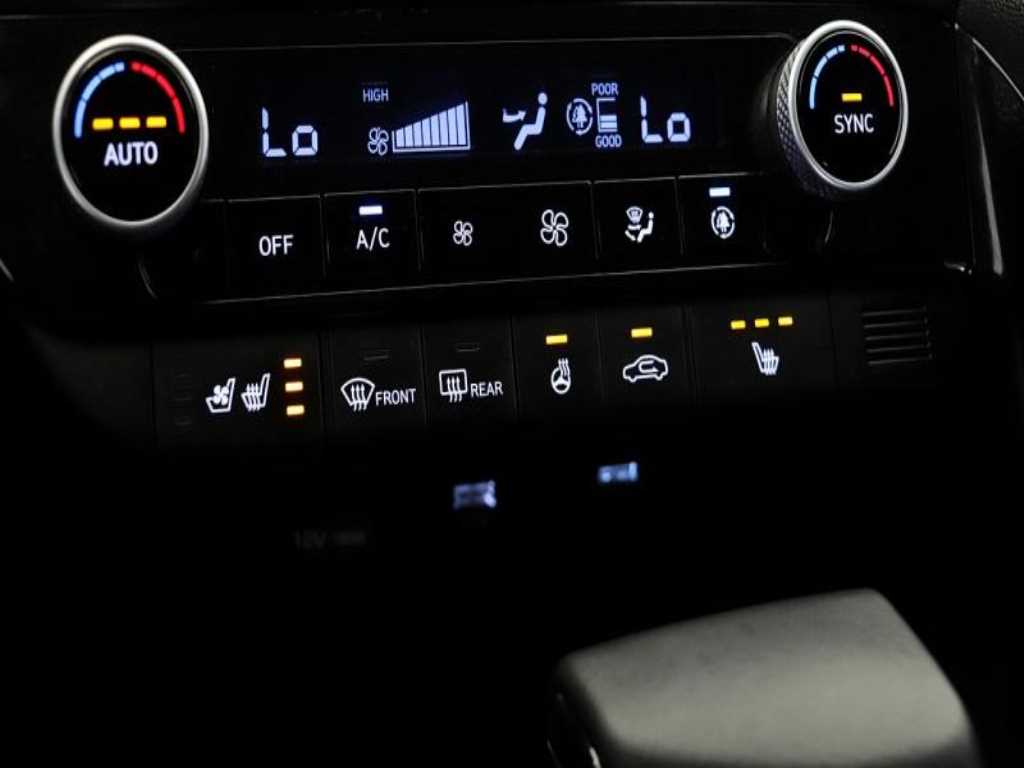 HYUNDAI Avante - Vista 9