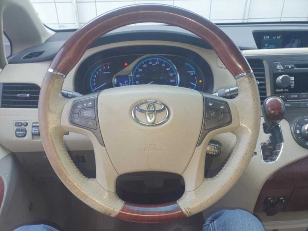 Toyota Siena 2016 Verde - Importación desde Corea - HF Imports Iquique - Foto 19