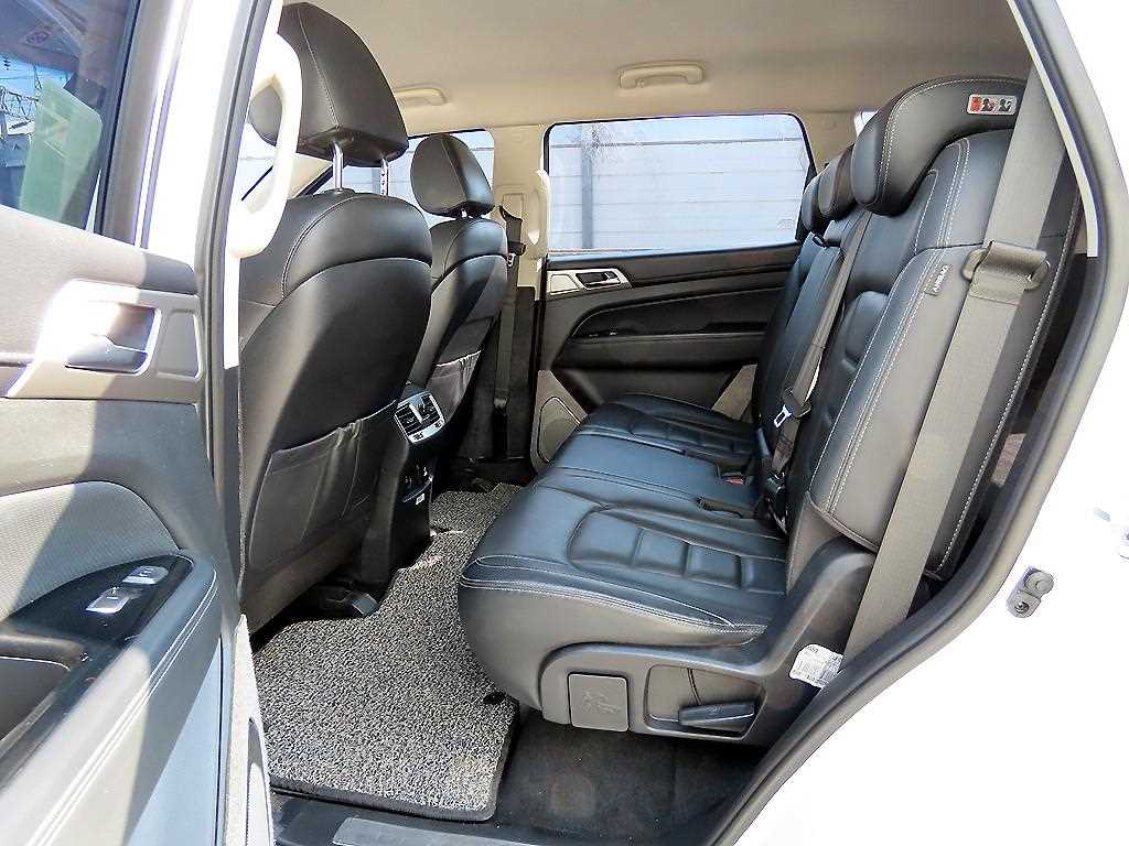 Ssangyong Rexton - Vista 6