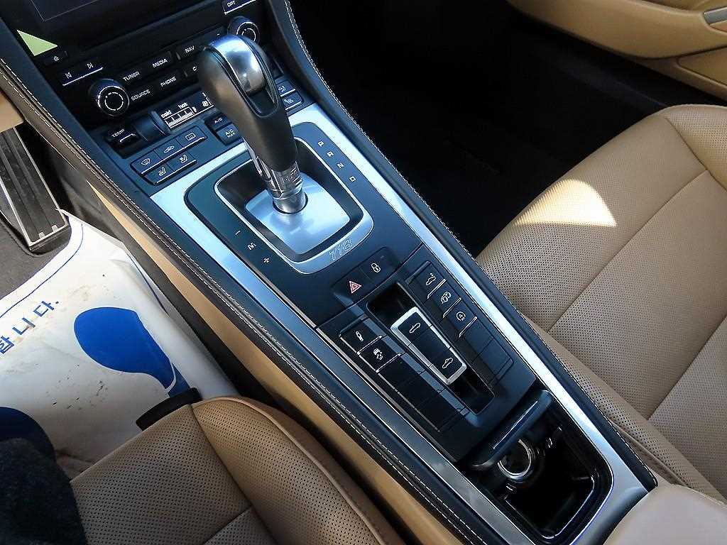 Porsche 718 2019 Rojo - Importación desde Corea - HF Imports Iquique - Foto 14