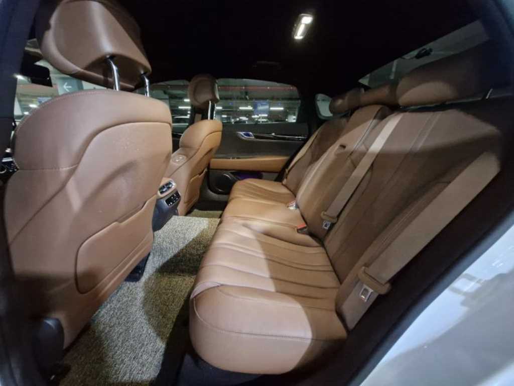 Genesis G80 - Vista 6