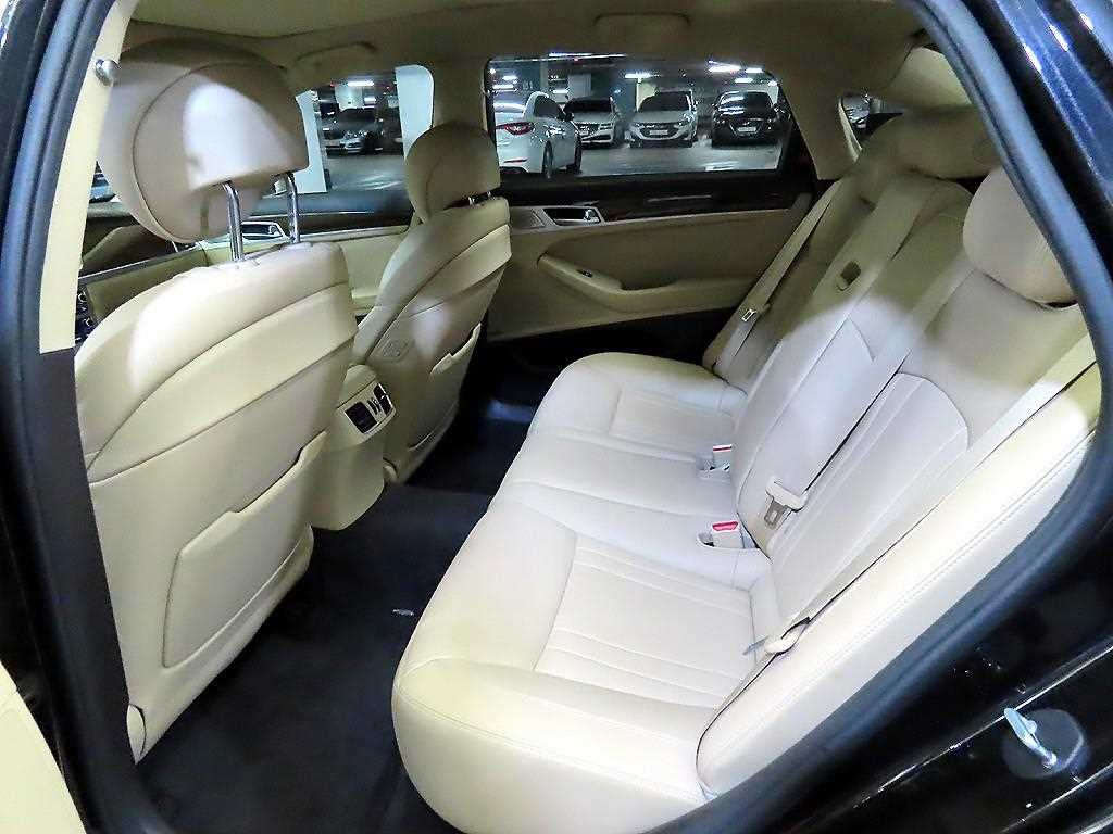 Genesis G80 - Vista 7