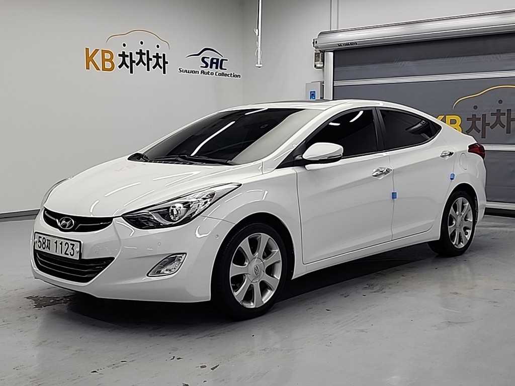 HYUNDAI Avante 2011 Blanco - Importación desde Corea - HF Imports Iquique - Foto 1