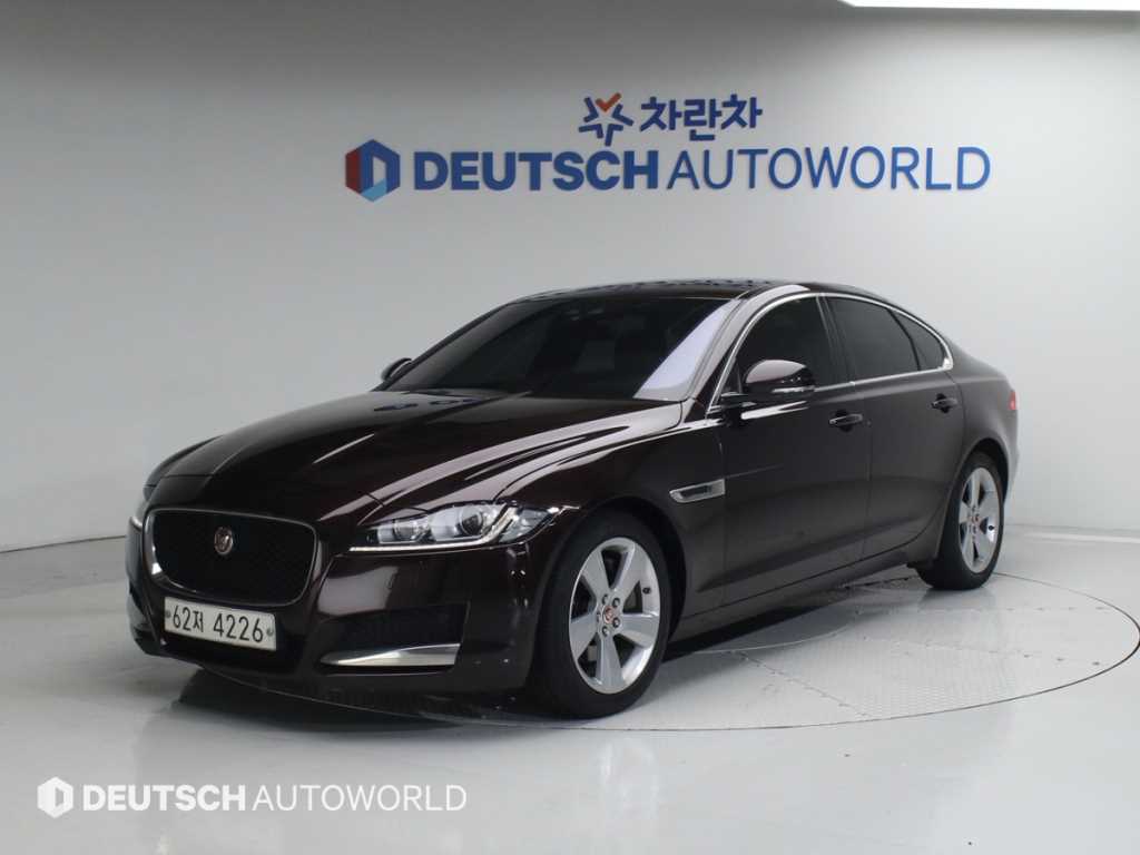 Jaguar XF 2017 - Importación desde Corea - HF Imports Iquique - Foto 1