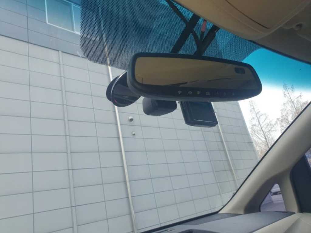 Toyota Siena 2016 Verde - Importación desde Corea - HF Imports Iquique - Foto 18