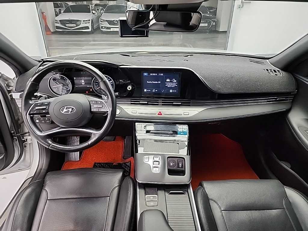 HYUNDAI Grandeur - Vista 7