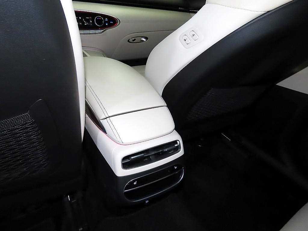 Genesis GV70 2021 Negro - Importación desde Corea - HF Imports Iquique - Foto 16