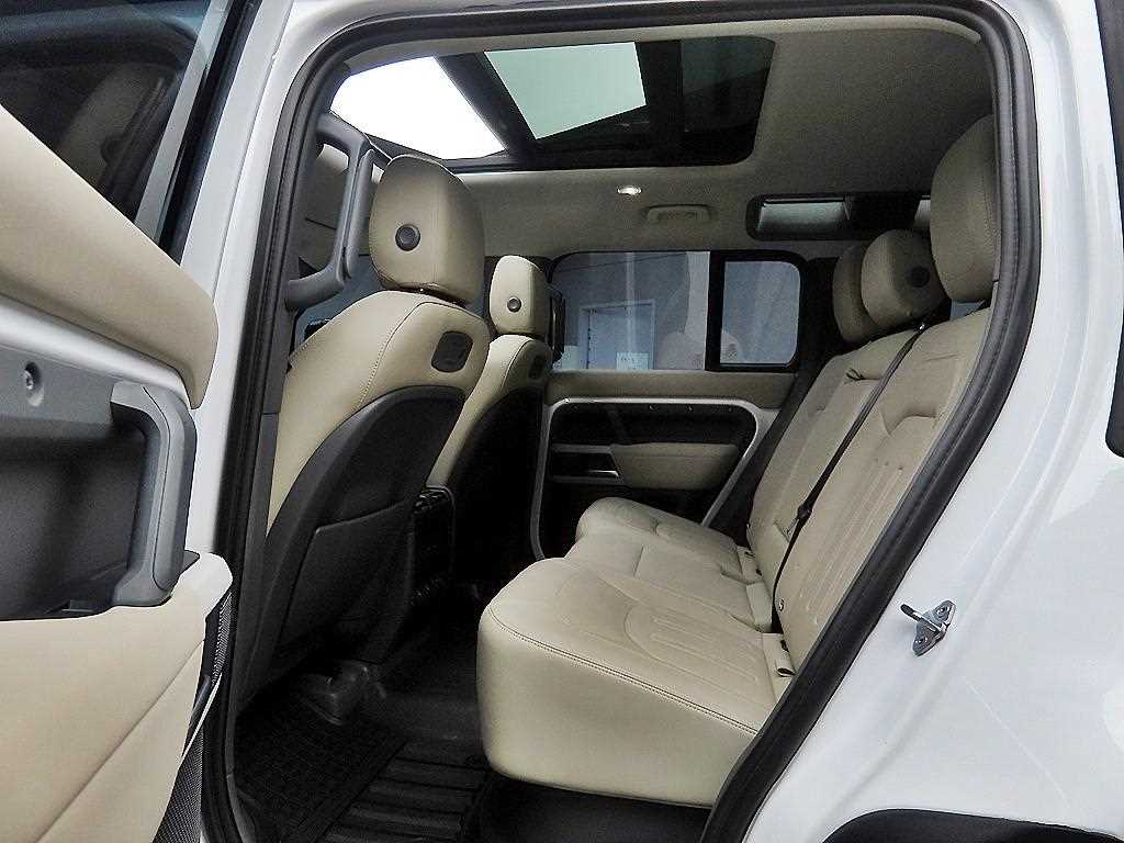 Land Rover Defender - Vista 6