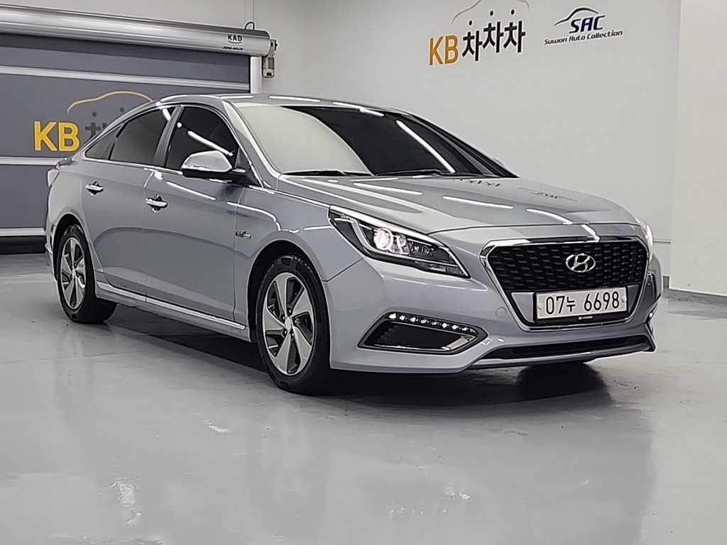HYUNDAI Sonata - Vista 4