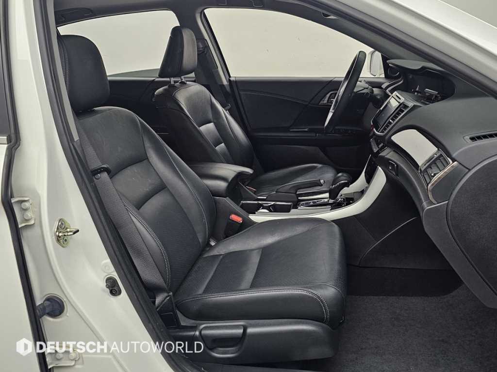 Honda Accord - Vista 10