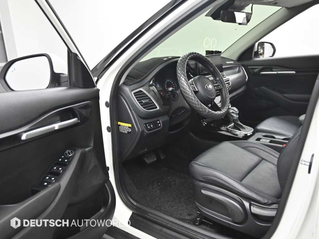 KIA Seltos - Vista 11