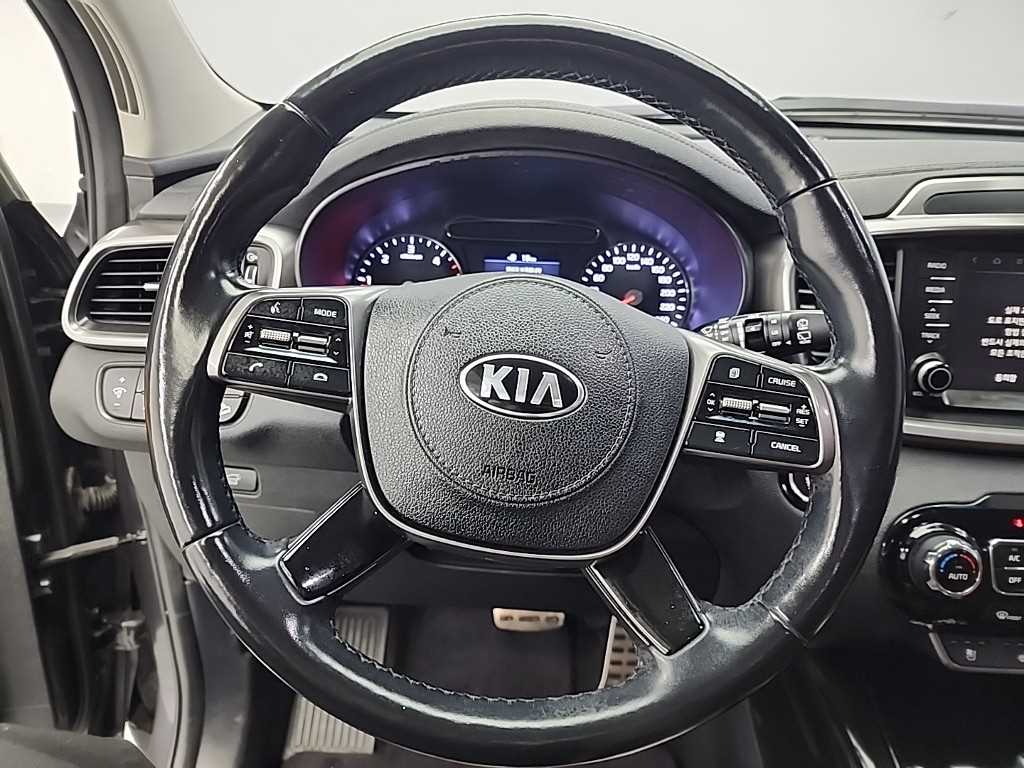 KIA Sorento - Vista 9