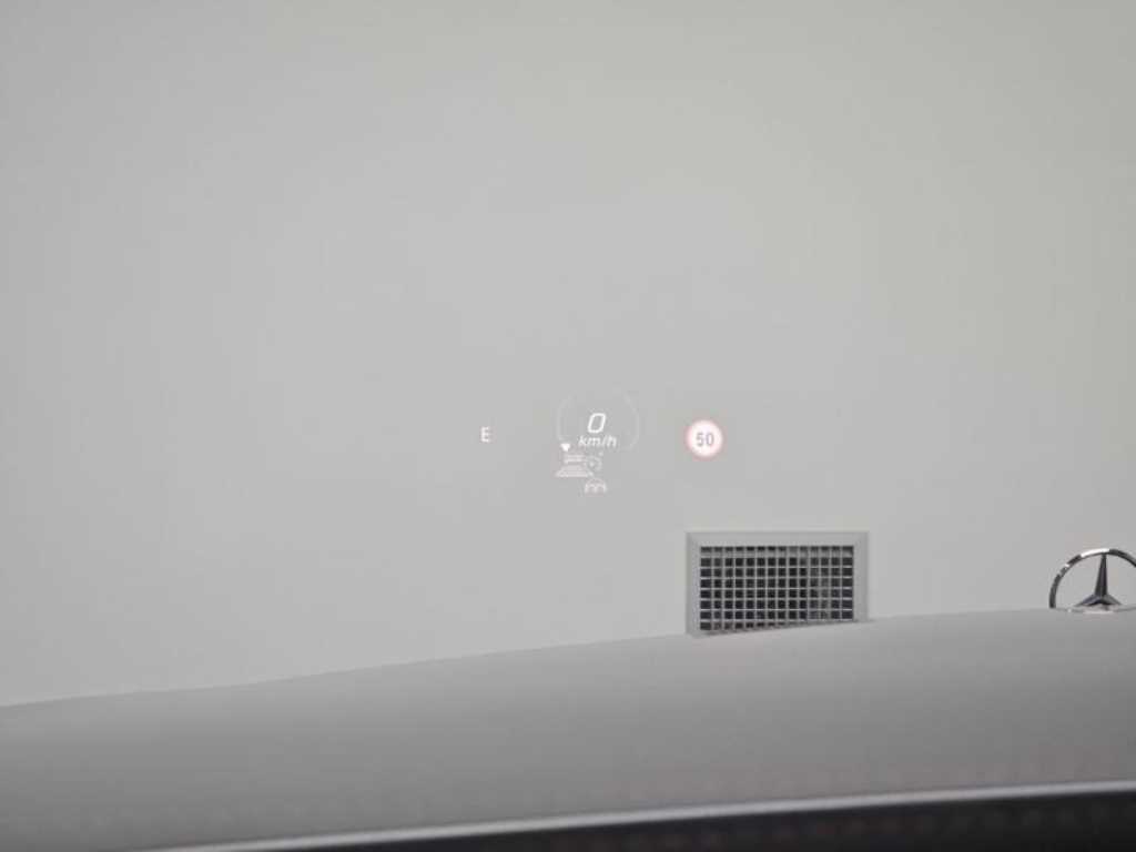 Mercedes Benz E class - Vista 12