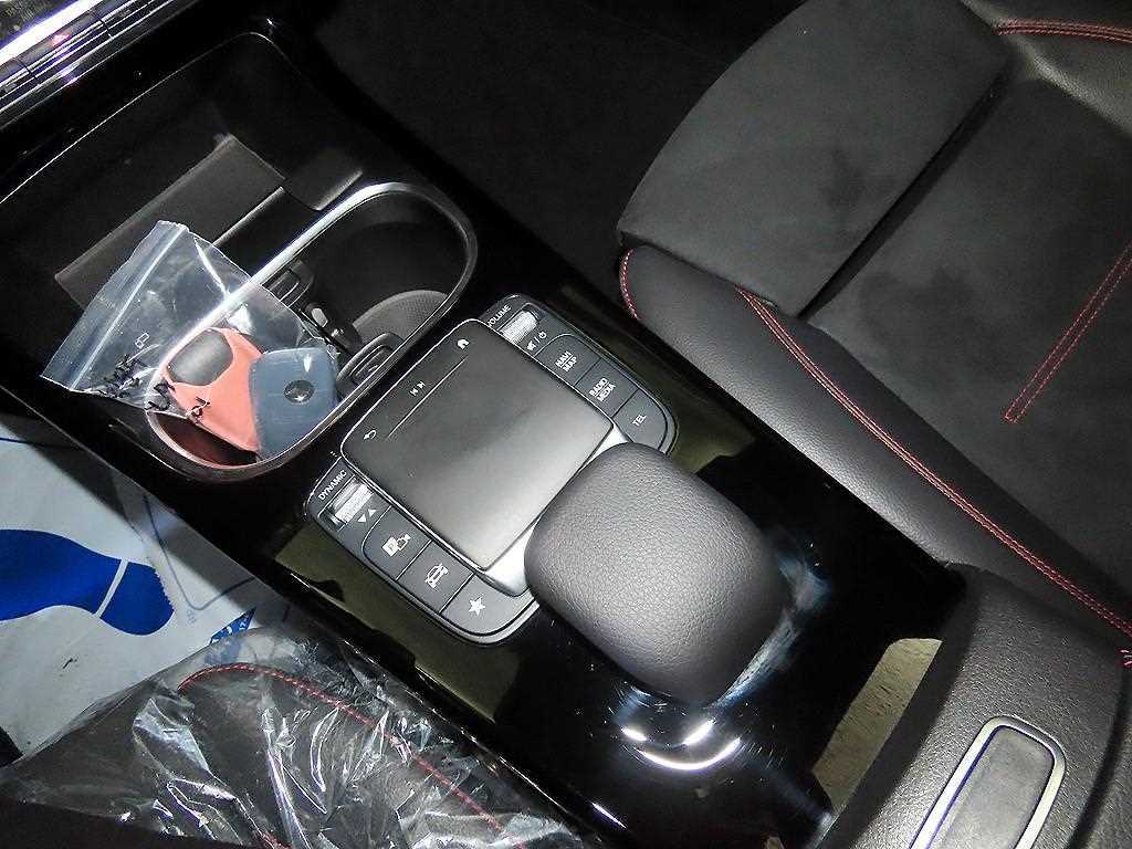 Mercedes Benz CLA Class 2023 Blanco - Importación desde Corea - HF Imports Iquique - Foto 13