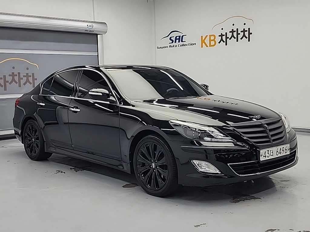 HYUNDAI Genesis - Vista 4