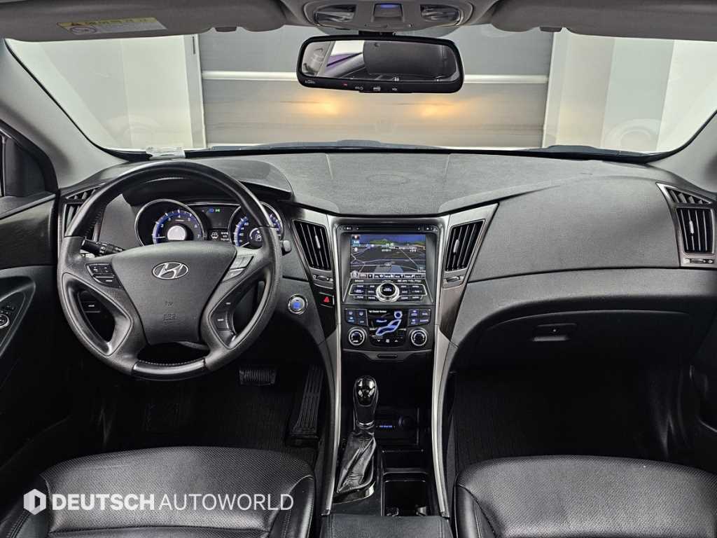 HYUNDAI Sonata - Vista 8