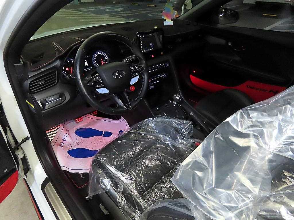 HYUNDAI Veloster - Vista 10