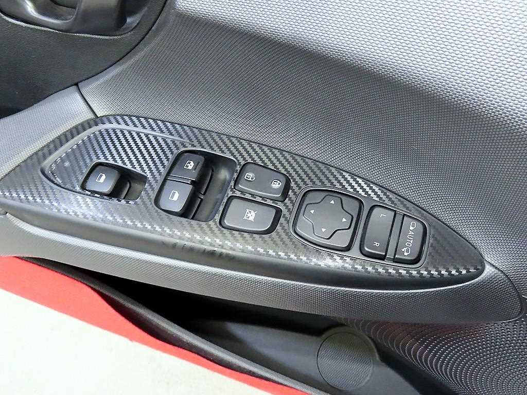 HYUNDAI Veloster 2019 Blanco - Importación desde Corea - HF Imports Iquique - Foto 13