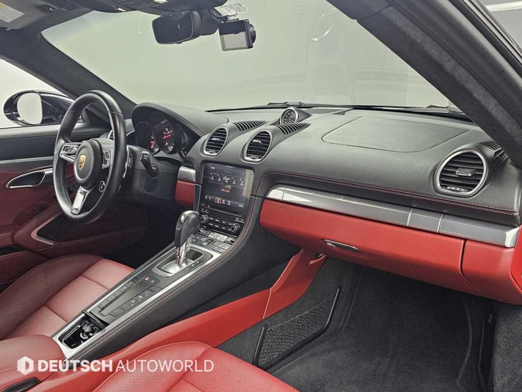 Porsche 718 - Vista 7