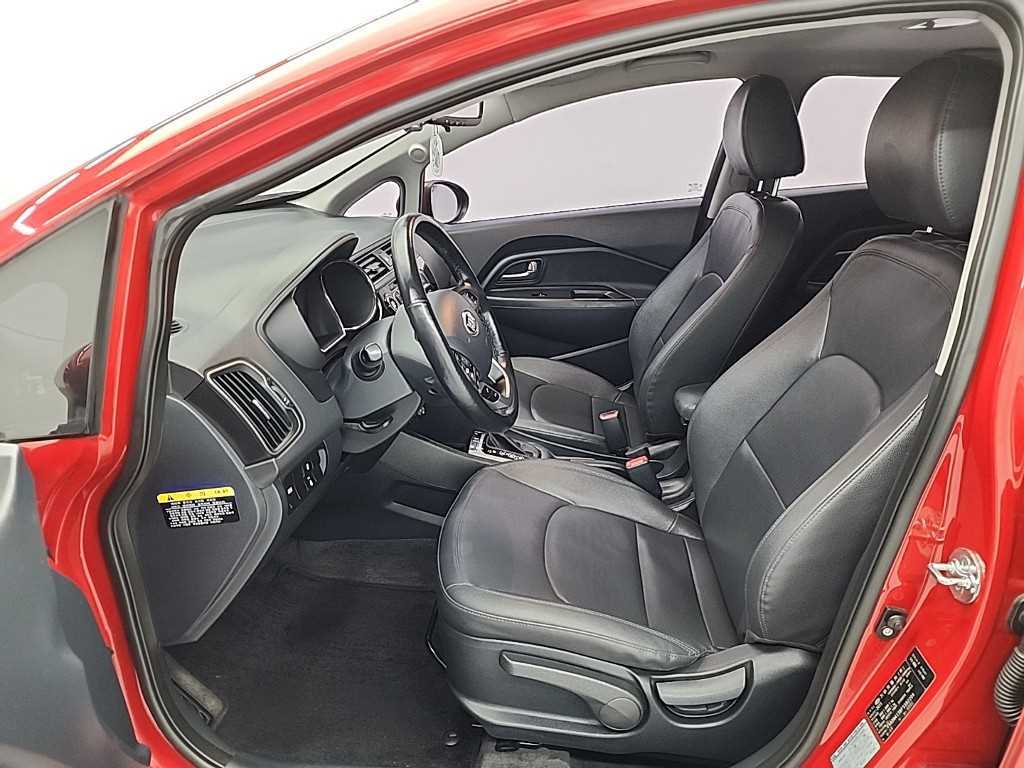 KIA Pride - Vista 11