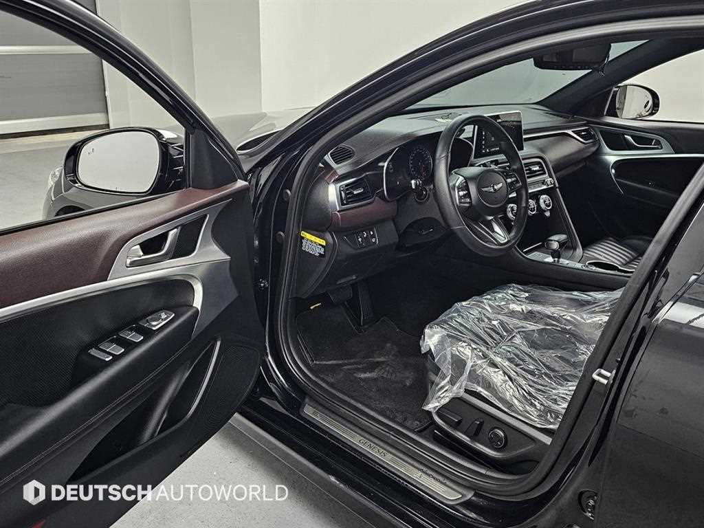 Genesis G70 - Vista 11