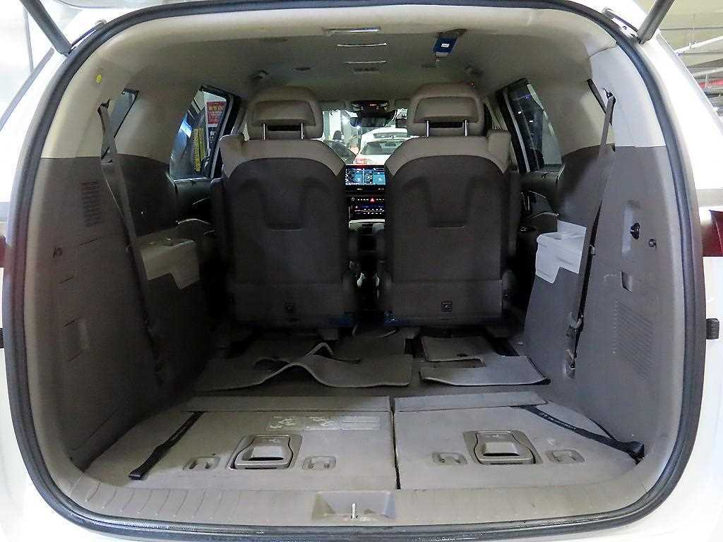 KIA Carnival 2023 Blanco - Importación desde Corea - HF Imports Iquique - Foto 16