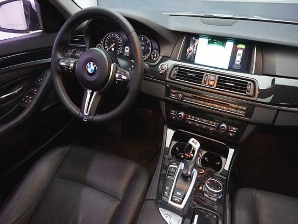 BMW 5 Series - Vista 8