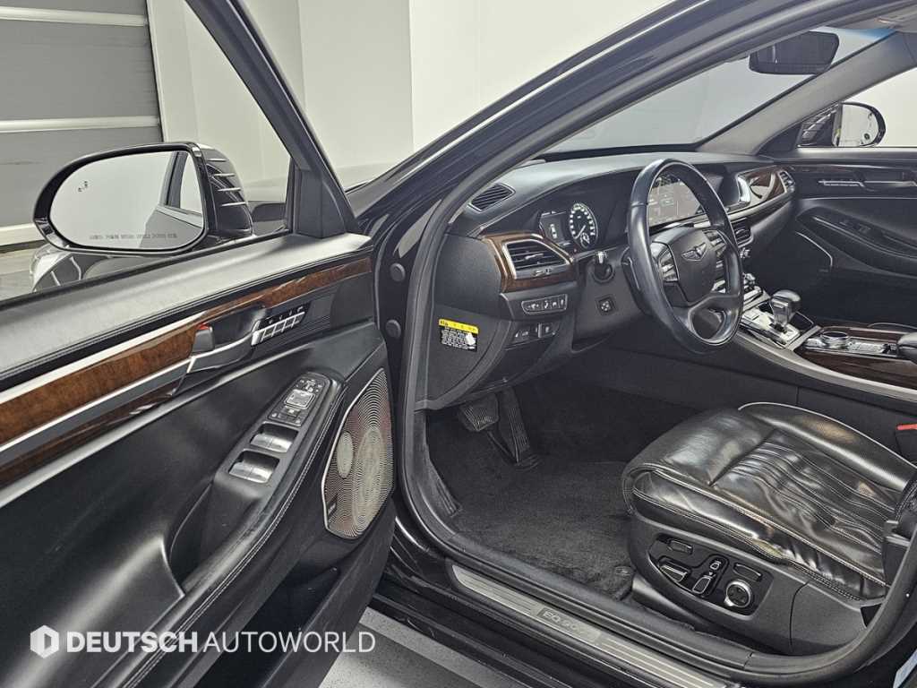 Genesis EQ900 - Vista 11