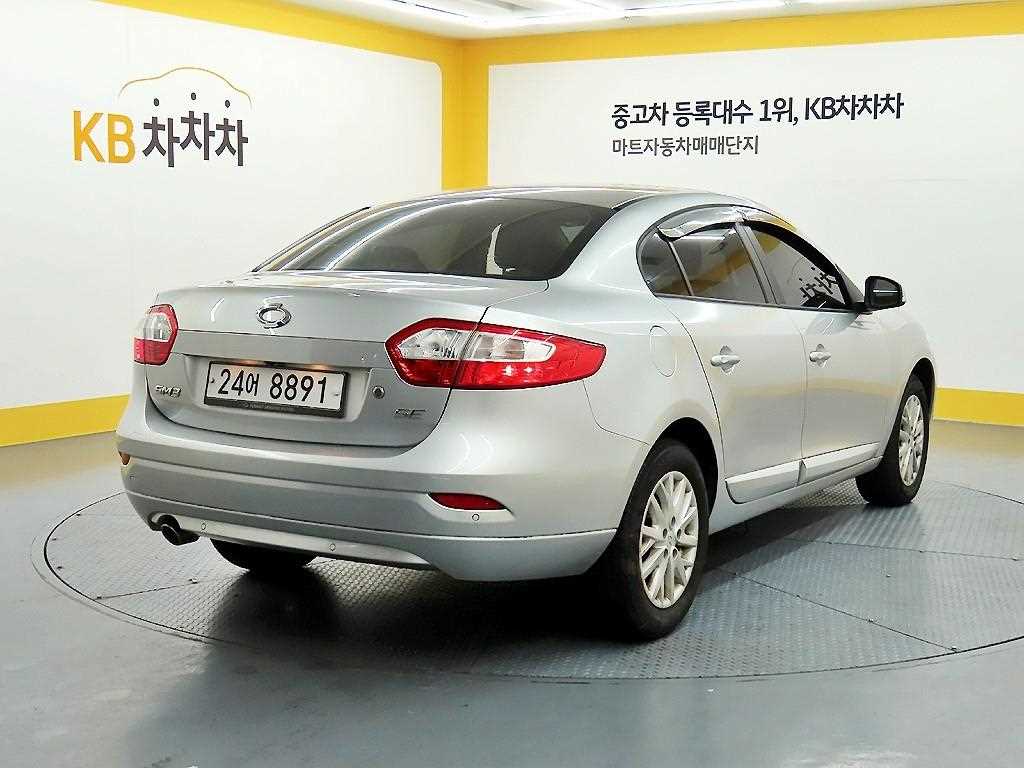 SAMSUNG SM3 2014 Plateado - Importación desde Corea - HF Imports Iquique - Foto 1